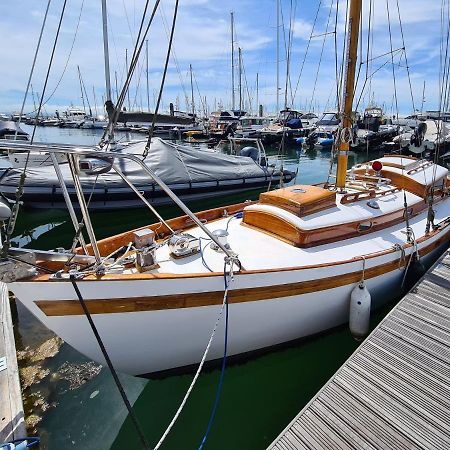 Hoitak Hotel Lymington Bagian luar foto
